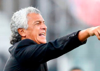 Néstor 'Pipo' Gorosito: "En el primer tiempo debíamos de estar ganando 1-0"