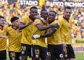 El idolo presenta bajas por sanción