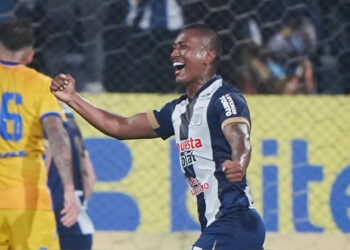 Pedro Aquino: "Estoy muy feliz de anotar un gol después de 9 años nuevamente en Perú"