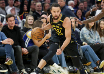 Renace la magia: arranca la 80ª temporada de la NBA Nuevos reinados, leyendas que resisten y una liga más global que nunca