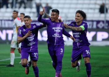 Remontó y vuelve a vivir: Alianza Lima ganó 2-1 a Atlético Grau en Matute