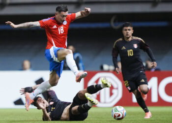 ¡Teníamos el empate!: Perú perdió sobre la hora 2-1 ante Chile en Santiago