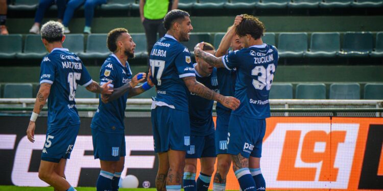 Racing le ganó a Banfield y se arrima a los puestos de clasificación