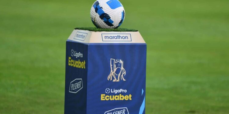 Macará humilló a Delfín en Manta