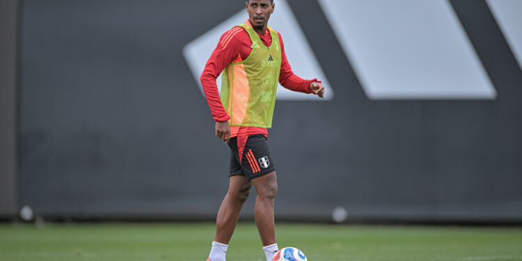 Miguel Araujo: «Yo siempre me he sentido líder desde que empecé mi carrera»