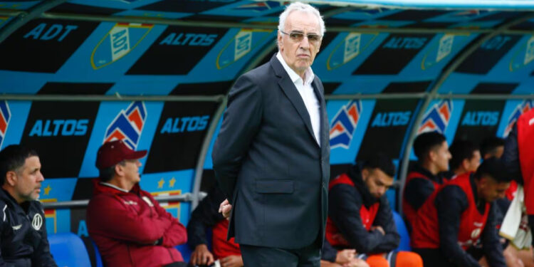 Jorge Fossati: "Agradecimiento a Dios y a este plantel que ha superado todo tipo de dificultades"