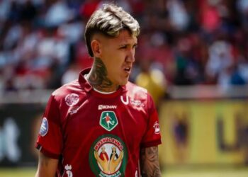 Bryan Bentaberry como defensor de Mushuc Runa