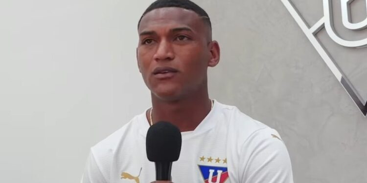 Carlos Gruezo, volante central de LDU