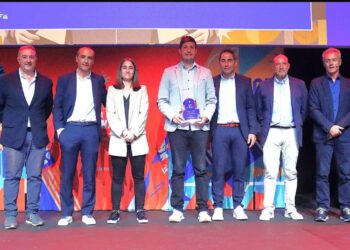 El entrenador valenciano Carlos Ferrero, de Anna a campeón de España