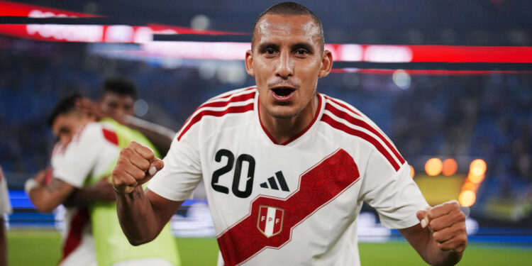 Perú rescató un empate 1-1 ante Rusia con golazo de Álex Valera