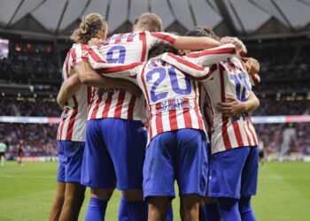 Celebración ante el Sevilla FC