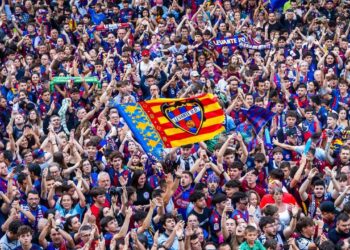 Celebración tras el ascenso del Levante UD
