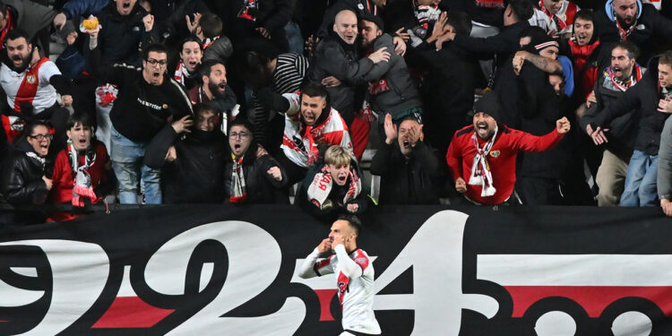 Remontada ante el Lech Poznan