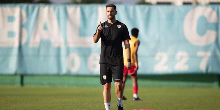 Jorge López, el preparador físico español que triunfa en Oriente