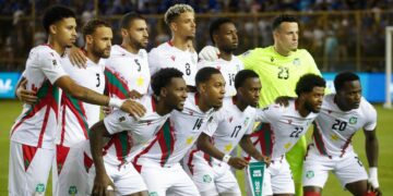 Surinam, rival de Bolivia en el repechaje, podría ser descalificado por la FIFA