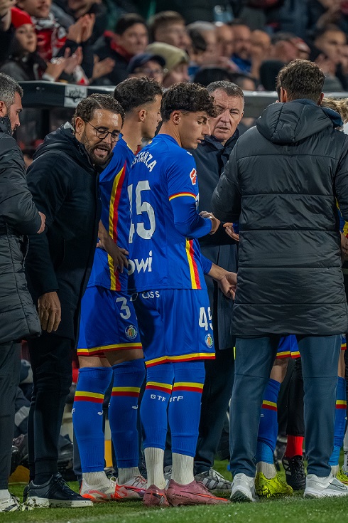 El joven jugador del filial azulón provocó la falta que concluyó con el gol del empate