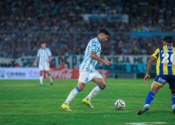 Racing volvió a tropezar en el Apertura y sigue sin encontrar respuestas