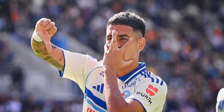 Kendry Páez celebrando su único gol en Francia