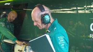 Adrian Newey en el garaje de Aston Martin