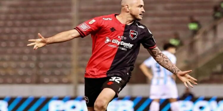 Carlos González es nuevo jugador de IDV