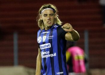 Claudio Spinelli como máximo goleador de IDV