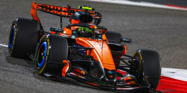 El MCL40 en Sakhir para los test de pretemporada / Foto: McLaren Mastercard Formula 1 Team