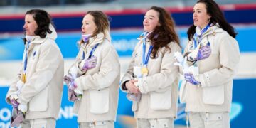 Francia se llevó el oro en la prueba de relevo femenino en biatlón tras los títulos olímpicos del relevo mixto y masculino.