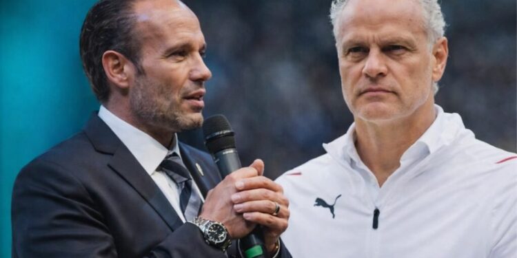 ENCUESTA: ¿Quién debe liderar el futuro del fútbol ecuatoriano?