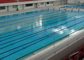 Natación: Léon Marchand disputará cinco carreras en los Estados Unidos