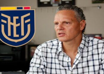 Esteban Paz da lista para presidir FEF