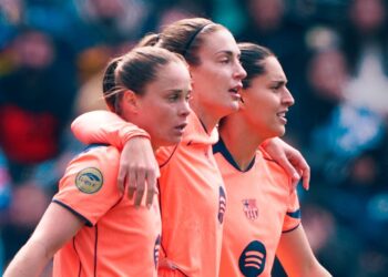 Pajor, Kika y Alexia durante un partido. | Foto: FC Barcelona
