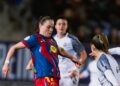 La futbolista del Barcelona Pajor frente a la defensa del Badalona. | Foto: FC Barcelona