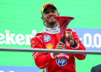 Primer podio de Hamilton con Ferrari / Scuderia Ferrari HP