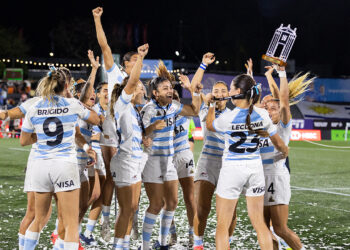 Las Yaguaretés celebran el título en el Seven de Montevideo tras vencer a Sudáfrica