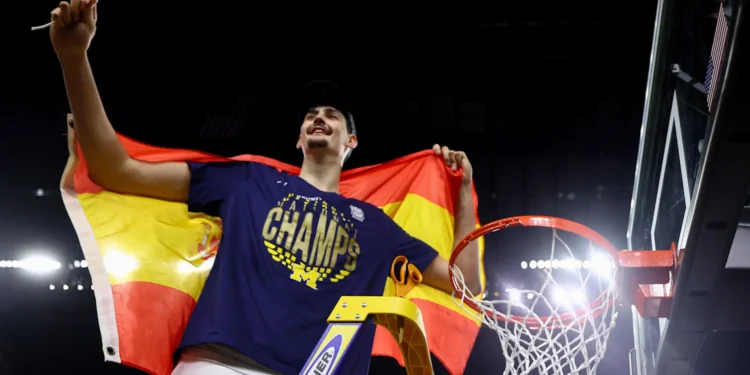 Aday Mara campeón de la NCAA