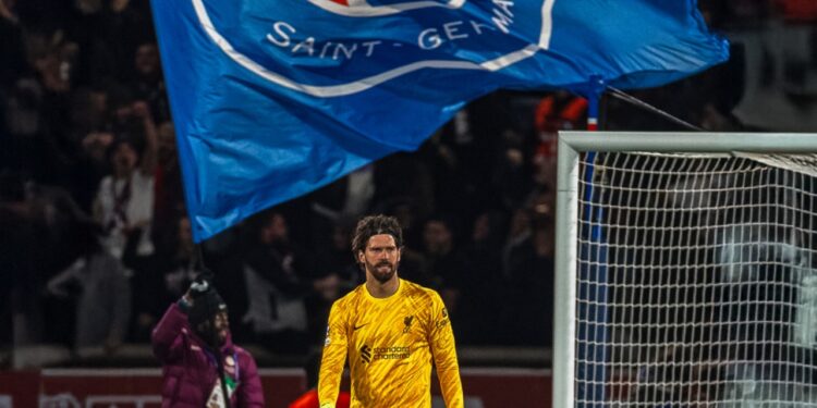 Alisson during the last match between PSG and Liverpool. | Phoro: Liverpool