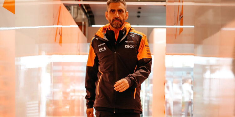 Andrea Stella con McLaren / McLaren Mastercard Formula 1 Team