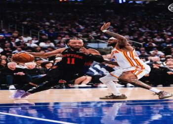 Brunson atacando a canasto