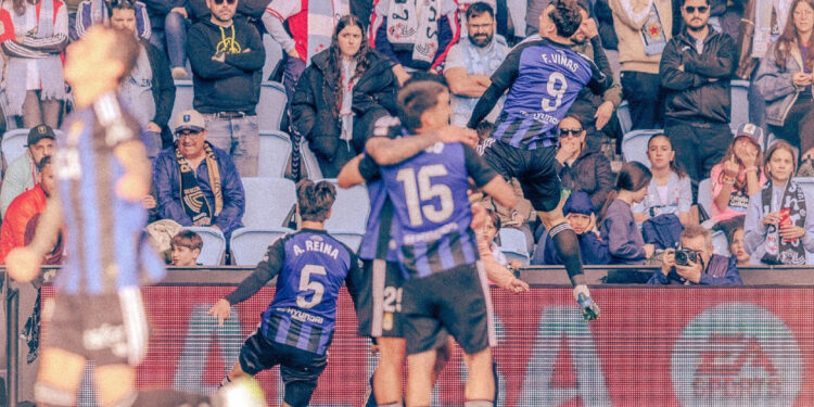 Fede Viñas celebrando un gol con el Real Oviedo / Fuente: Real Oviedo