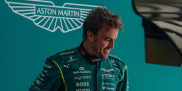 Fernando Alonso con el Aston Martin Valkyrie LM / Fuente: Fernando Alonso