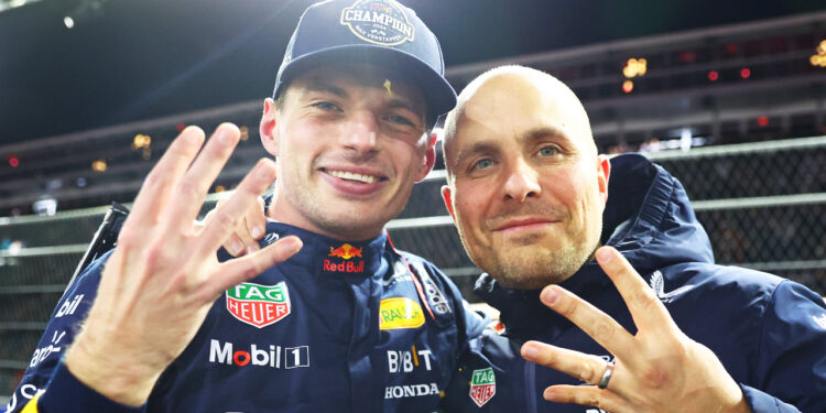Lambiase y Max Verstappen celebrando el tetracampeoanto de Max / Fuente: Fórmula 1