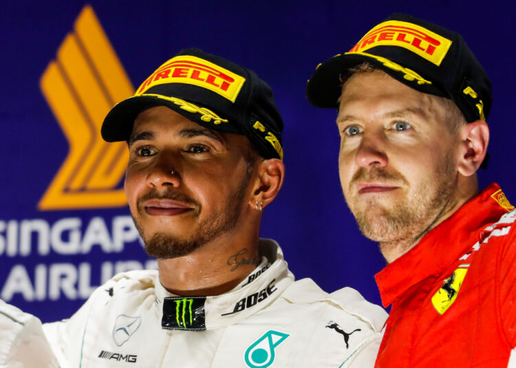 Lewis Hamilton y Sebastian Vettel en el podio de la Fórmula 1 / Fuente: Mercedes-AMG PETRONAS F1 Team