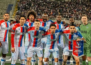Alineación del Crystal Palace en su último partido de Confrence. | Foto: Crystal Palace