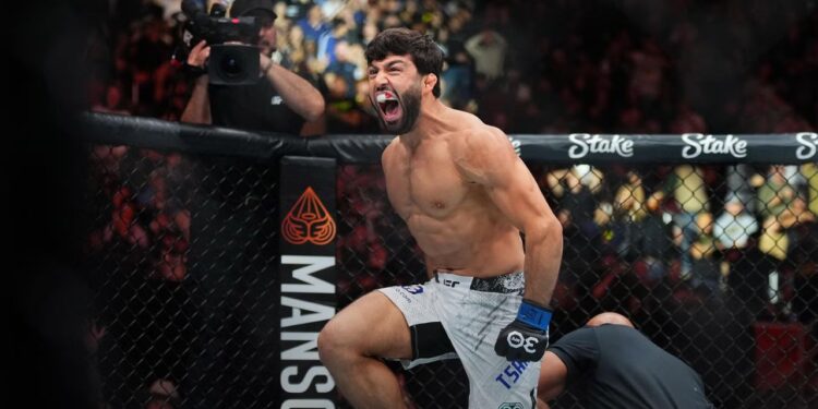 Tsarukyan sigue esperando