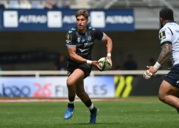 Domingo Miotti en acción con Montpellier en los cuartos de la Challenge Cup