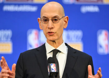 Adam Silver planea implementar la IA para las decisiones objetivas en el arbitraje de la NBA