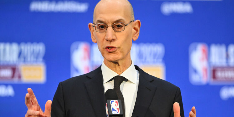 Adam Silver planea implementar la IA para las decisiones objetivas en el arbitraje de la NBA