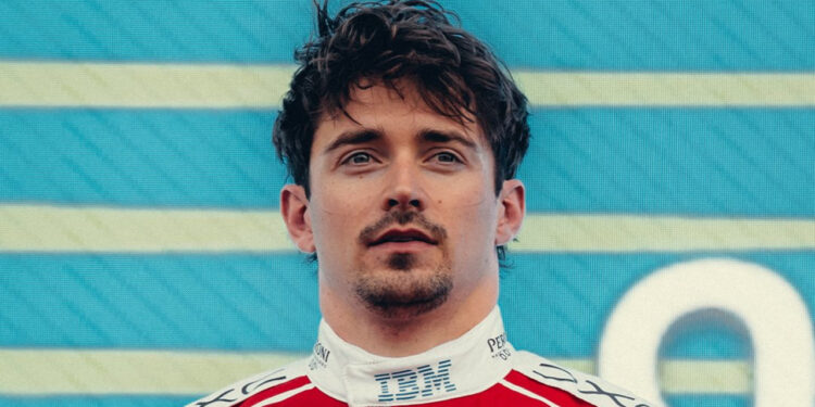 Charles Leclerc en el podio del GP de Japón 2026 / Fuente: Scuderia Ferrari HP