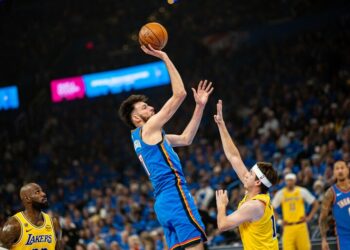Chet OKC juego 1 OKC-Lakers