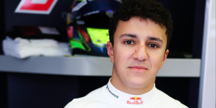 Isack Hadjar con Red Bull en 2026 / Fuente: Oracle Red Bull Racing